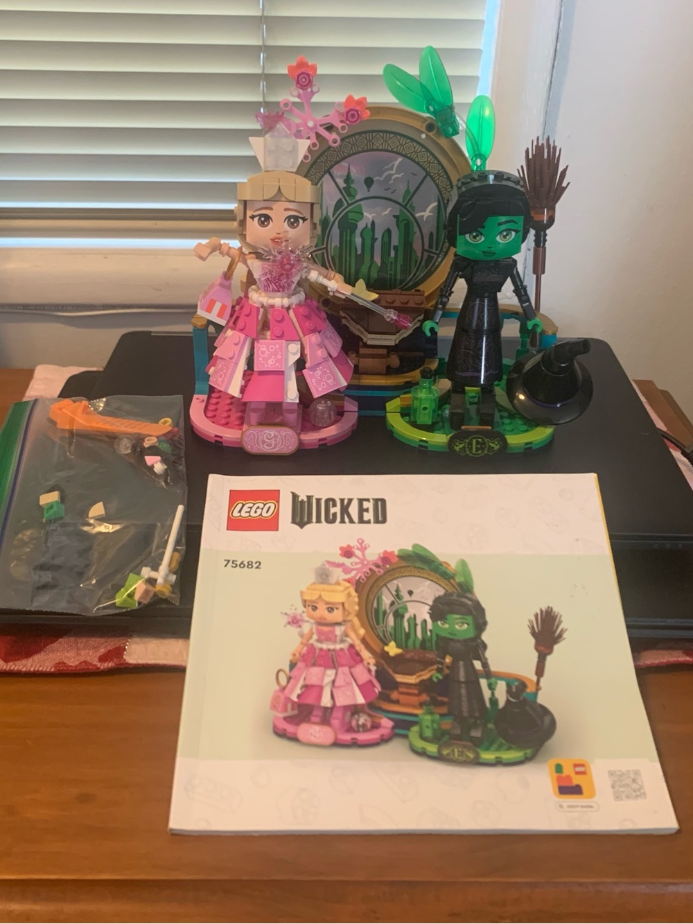 LEGO Wicked Duo: Glinda & Elphaba Figures